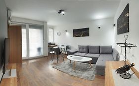 Bibi'S Apartments